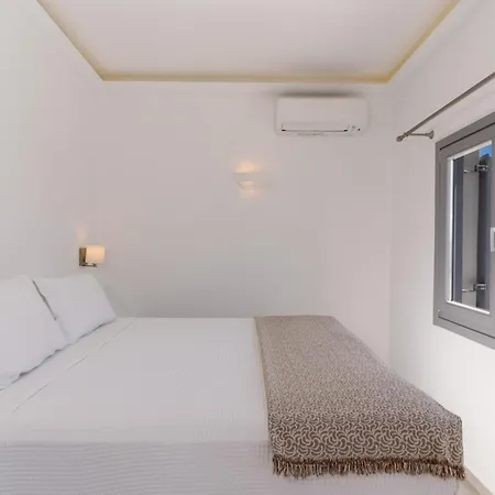 Enalion White Appartamento Oia (Santorini)