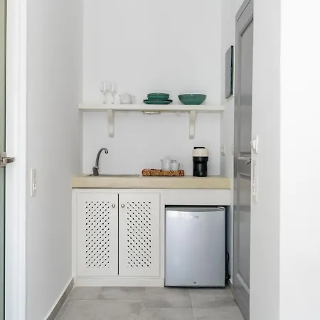 Enalion White * Oia (Santorini)