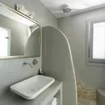 Enalion White Oia