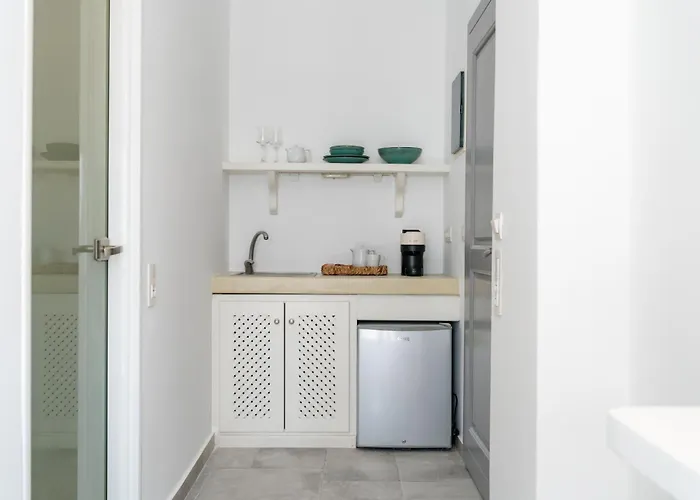 Enalion White * Oia (Santorini)